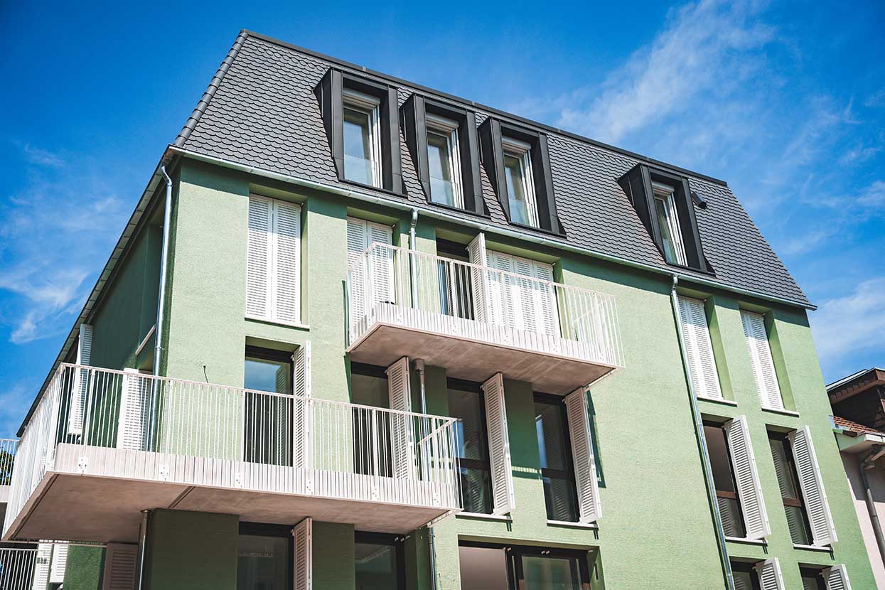 Fassadenarbeiten von Experten: Fassadendämmung, WDVS, Außenputze, Malerarbeiten